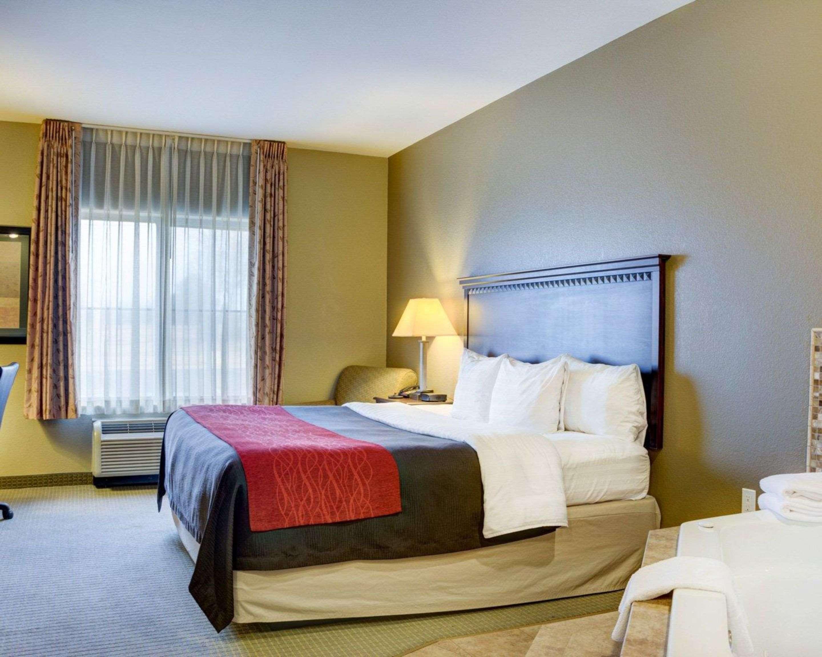 Hotel Comfort & I-40