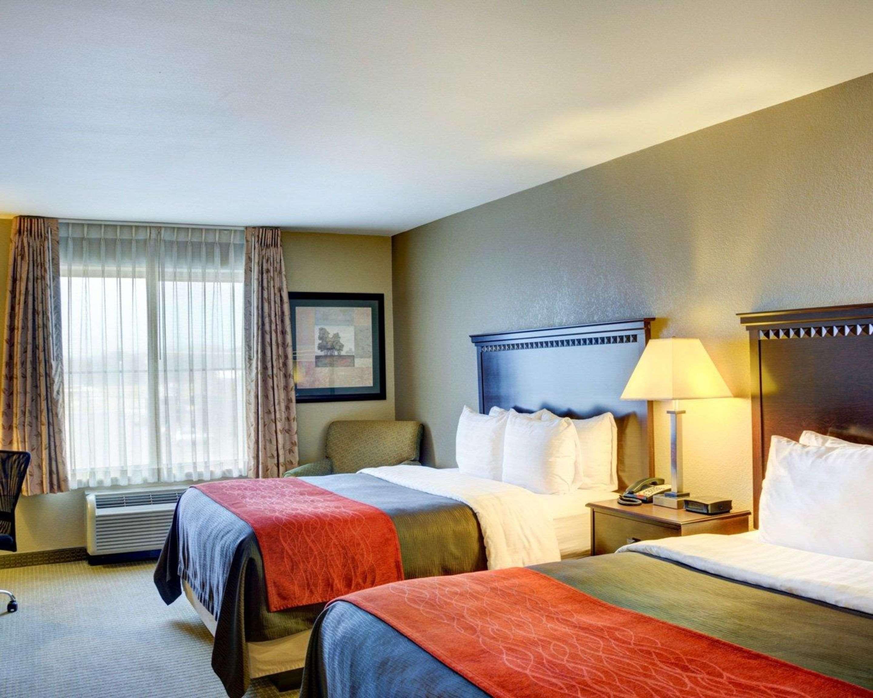 Comfort & I-40 Hotel Russellville